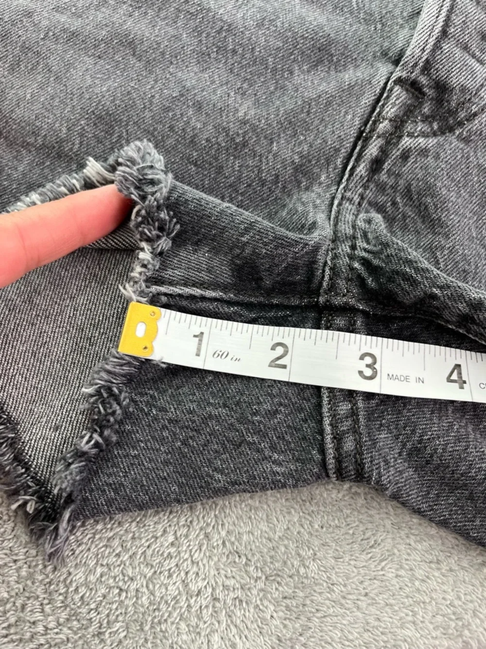 Levi's Women's Premium 501 Original, Cabo Rise Short-Black‎ size 26 - Picture 10 of 11